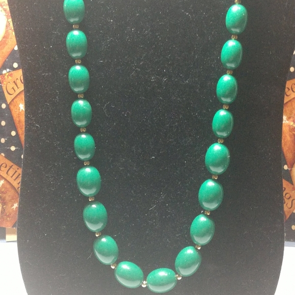 Monet Green & Gold Necklace Vintage 24K Gold Plated  26" Graduating Ovals - Picture 8 of 10